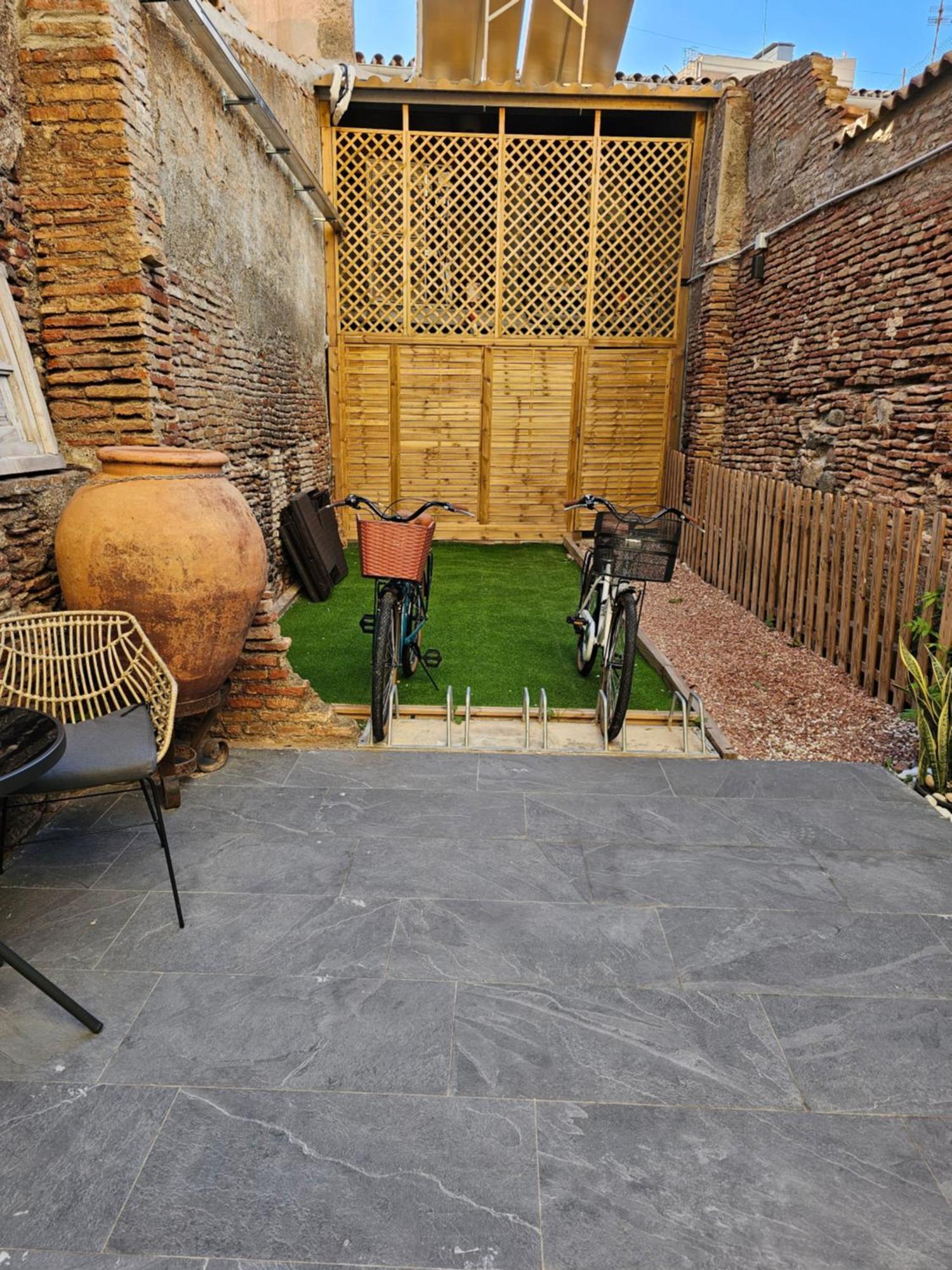 Estudio Trinidad Centro Malaga 2 المظهر الخارجي الصورة