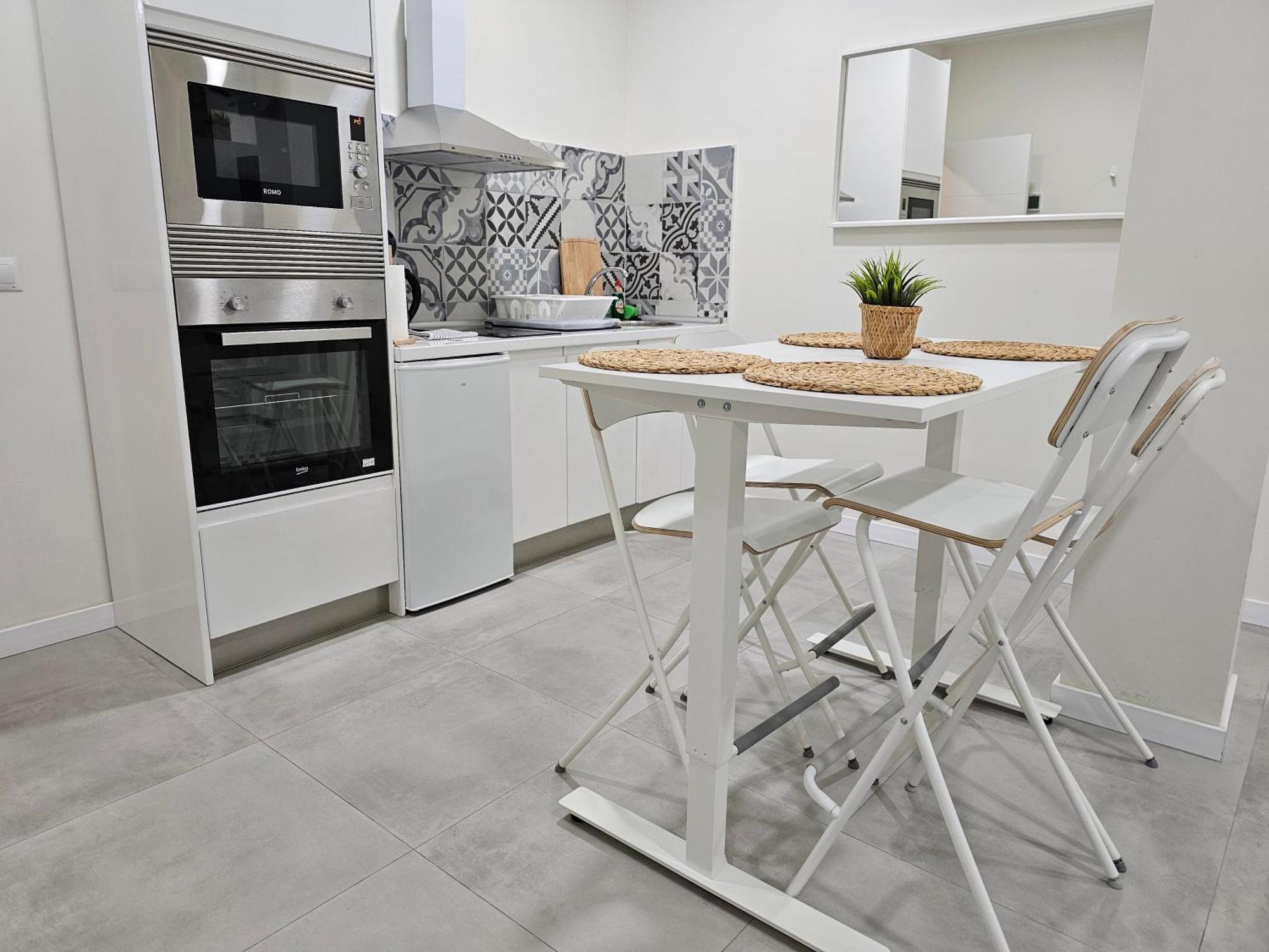 Estudio Trinidad Centro Malaga 2 المظهر الخارجي الصورة