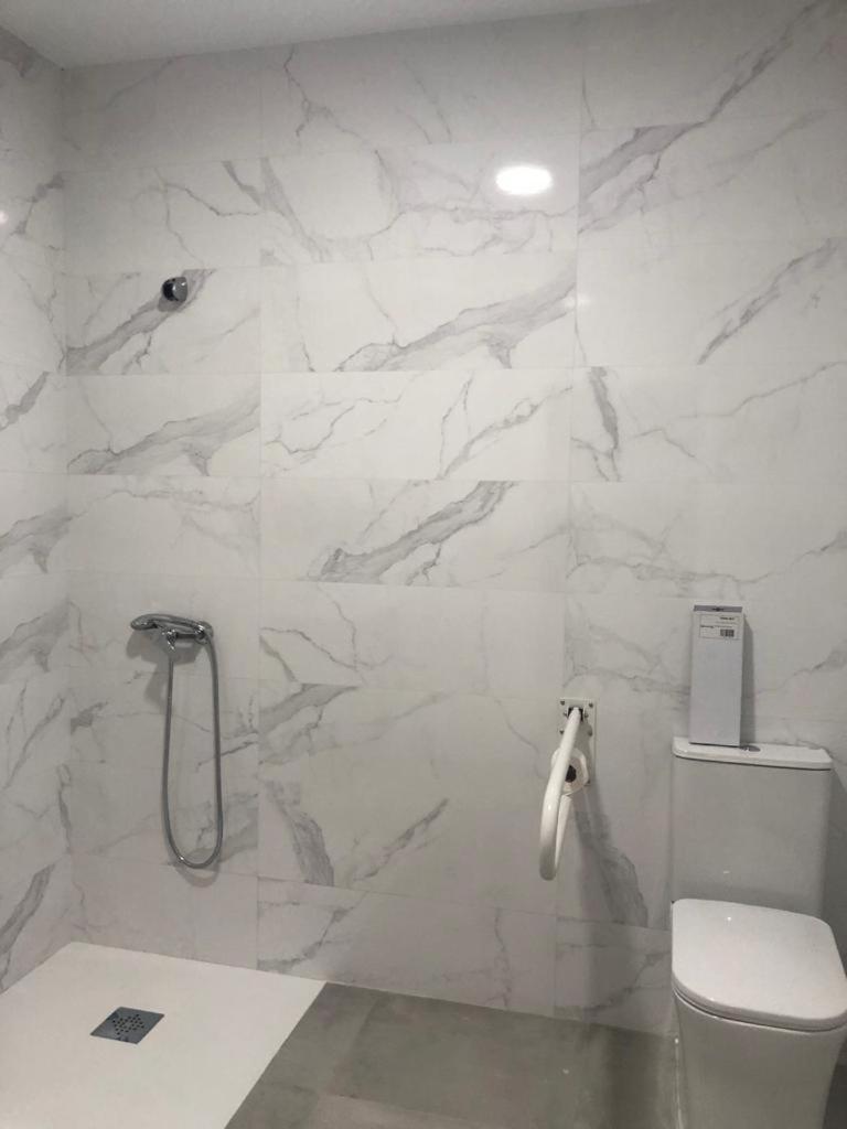 Estudio Trinidad Centro Malaga 2 المظهر الخارجي الصورة